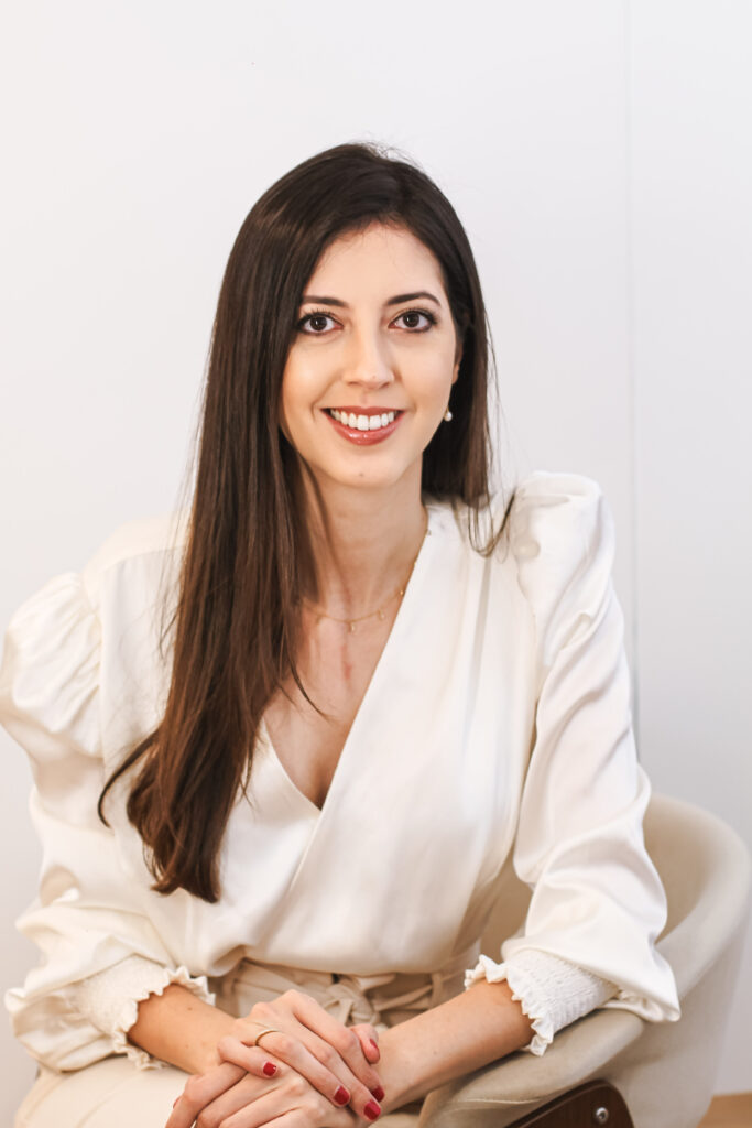 Médica Dermatologista em São Paulo - Dra. Mônica Freitas